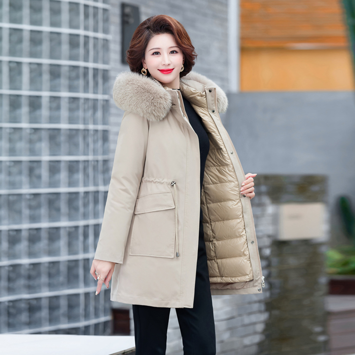 圣羽博雅中老年妈妈装活里活面脱卸羽绒服女新款加厚中长款狐狸毛