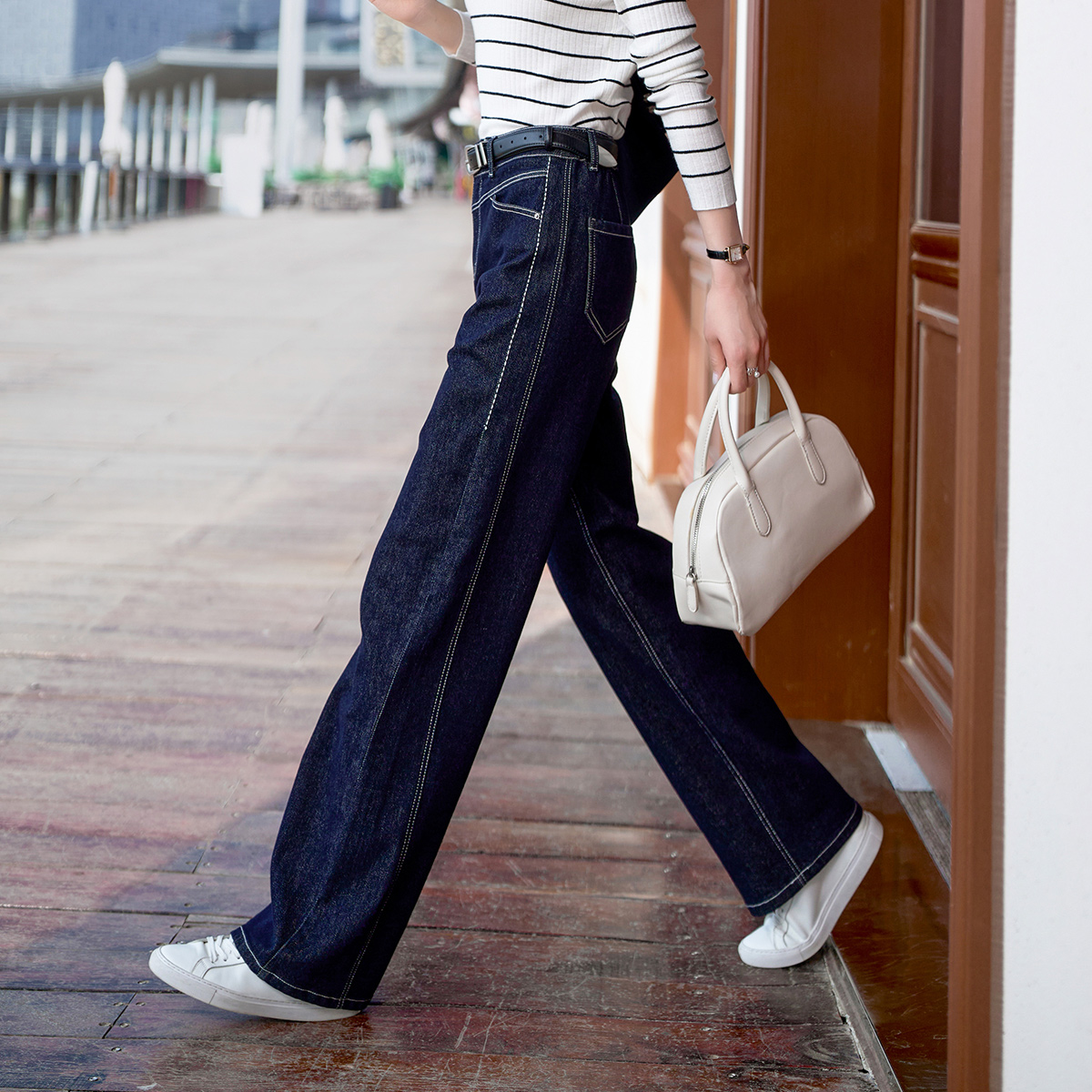 娅丽达锁色牛仔阔腿裤秋新