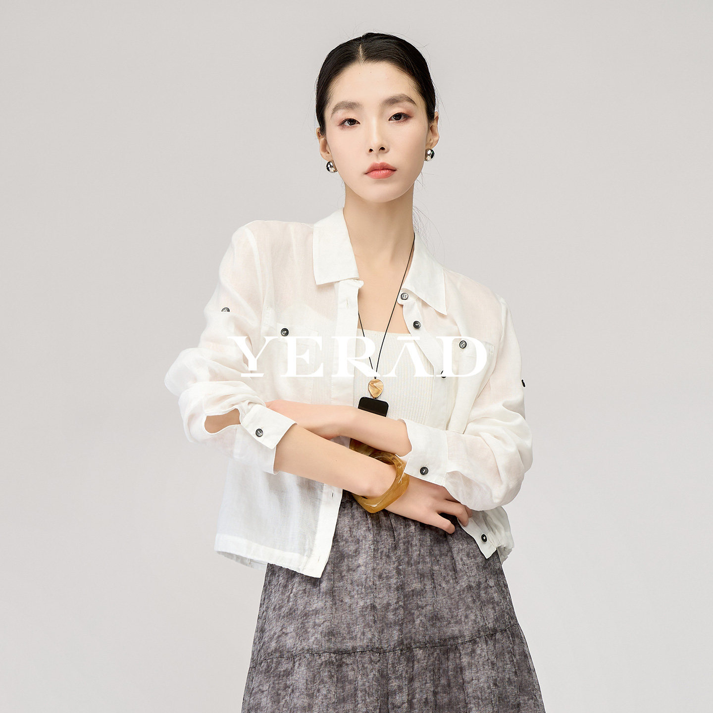 娅丽达休闲简约苎麻莱赛尔短外套女夏日出游穿搭白色宽松长袖上衣