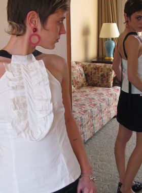 AXIS OF 白色抽褶热辣挂脖吊带女夏季甜美高级别致系带背心上衣