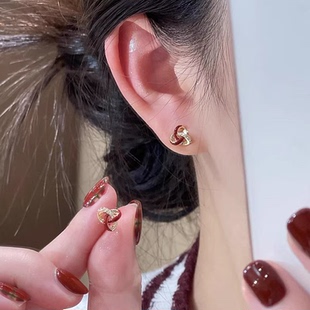 简约迷你缠绕三角耳钉小众设计感高级耳环女气质时尚 百搭轻奢耳饰