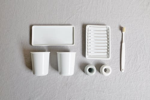 2件包邮同款纯白陶瓷沥水漱口杯