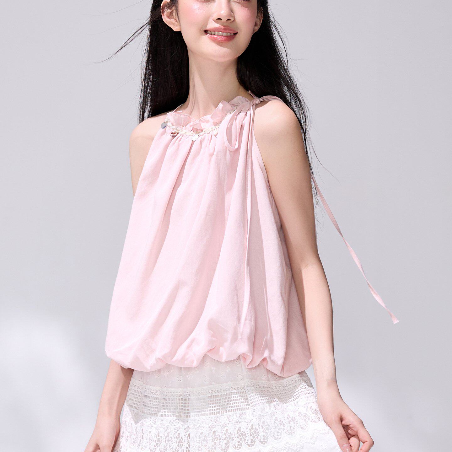 已出货2026新款夏日海边穿搭粉色挂脖上衣甜美少女感无袖露肩小衫