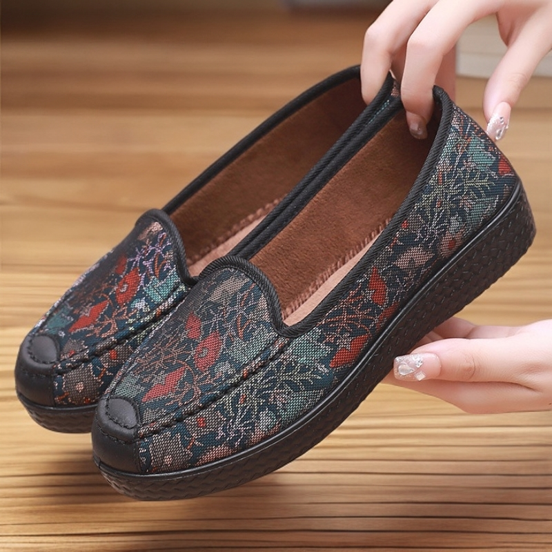 正牌老北京布鞋女2024新款秋冬老太太二棉鞋老年人防滑保暖妈妈鞋