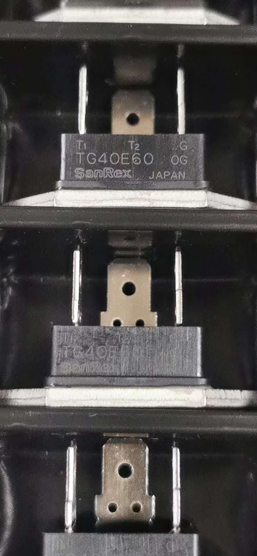 TG40E60 600V 40A大功率可控硅模块 方形 全新原装进口