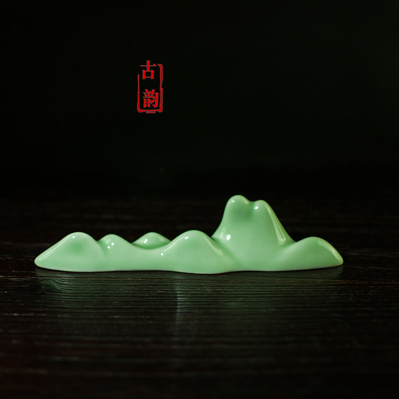 景德镇陶瓷笔架山山形仿生工艺品图片