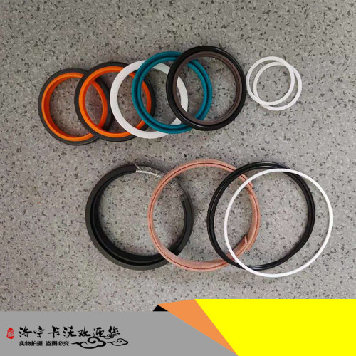 专业小松PC200-7挖机动臂斗杆铲斗油缸修理包全新进口油封促销价