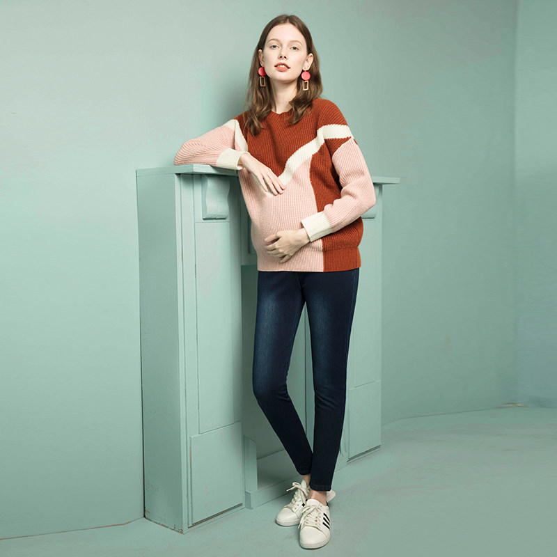 해피 하우스 출산 스웨터 2024 새로운 대비 색 울 스웨터 겨울 루즈 스타일 겨울 BOTTOMING TOP SHORT