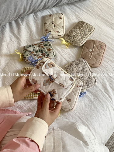 卡通碎花绗缝多功能收纳包