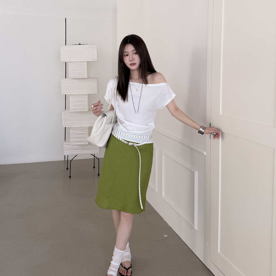 独特巨好看高腰显瘦亚麻半身裙女夏季新款小个子气质包臀A字短裙