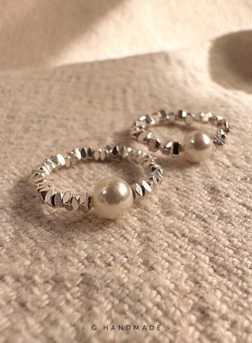 施家珍珠镀银碎银子弹力戒指