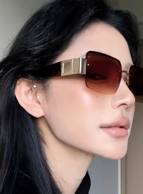 欧美风大框轻奢款方形圆脸显瘦高级感墨镜女潮渐变色度假太阳眼镜