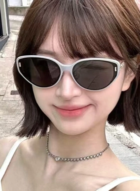 2025新款老钱风白边猫眼复古墨镜女高级感防紫外线太阳镜高级感潮