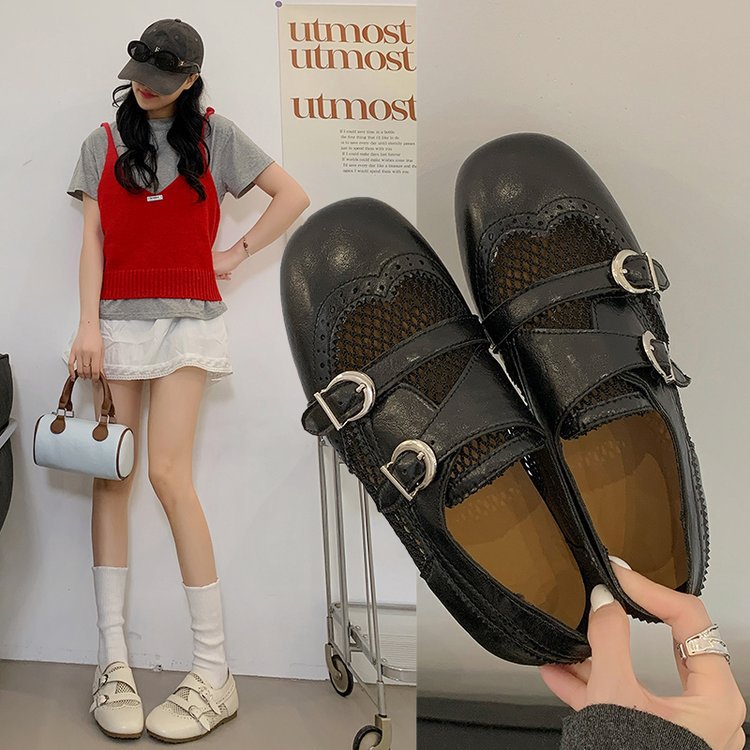 双扣带浅口单鞋女2026夏季复古英伦风镂空网眼平底鞋米白色文艺鞋
