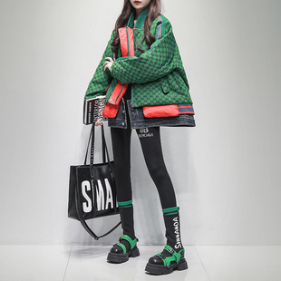 久拉拉绿色格子立领白鹅绒羽绒服女短款2025冬季新款加厚短外套