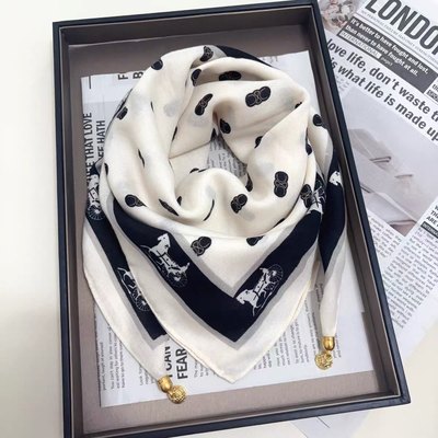 2025新款磁吸护颈小围巾