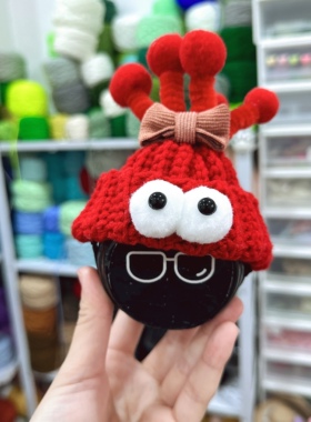 蔚来汽车nomi毛线帽棉花娃娃es7es6等汽车装饰毛线大红眼睛新品