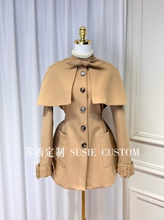 高定小众设计款 名媛千金风斗篷领蝴蝶结松紧收腰显瘦中长风衣外套