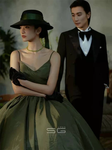 Ретро мини-юбка, свадебное платье для влюбленных, эффект подтяжки