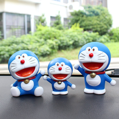 可爱哆啦A梦汽车公仔摆件