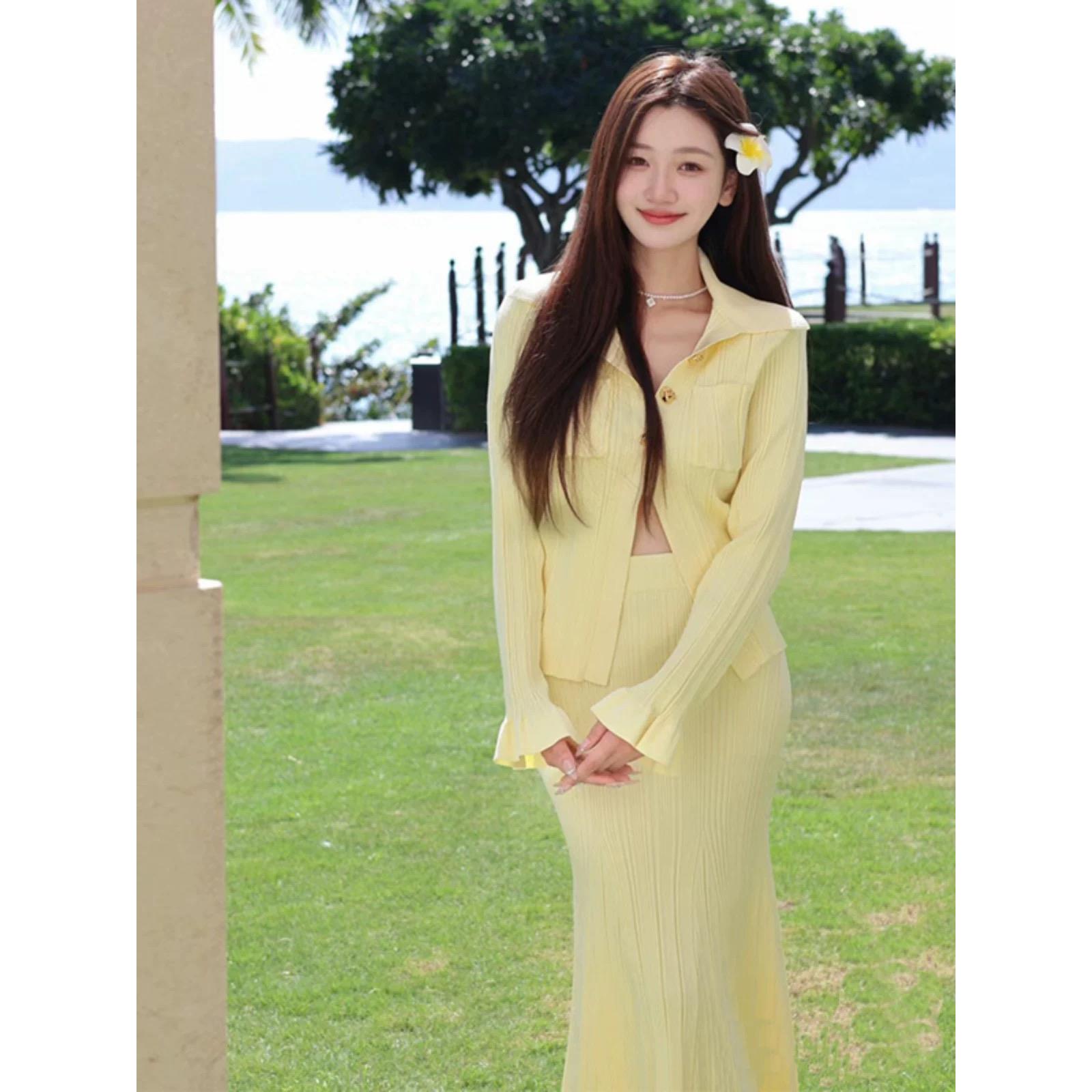 self-stride 2025新款法式甜妹翻领针织上衣鱼尾半身包臀裙套装女