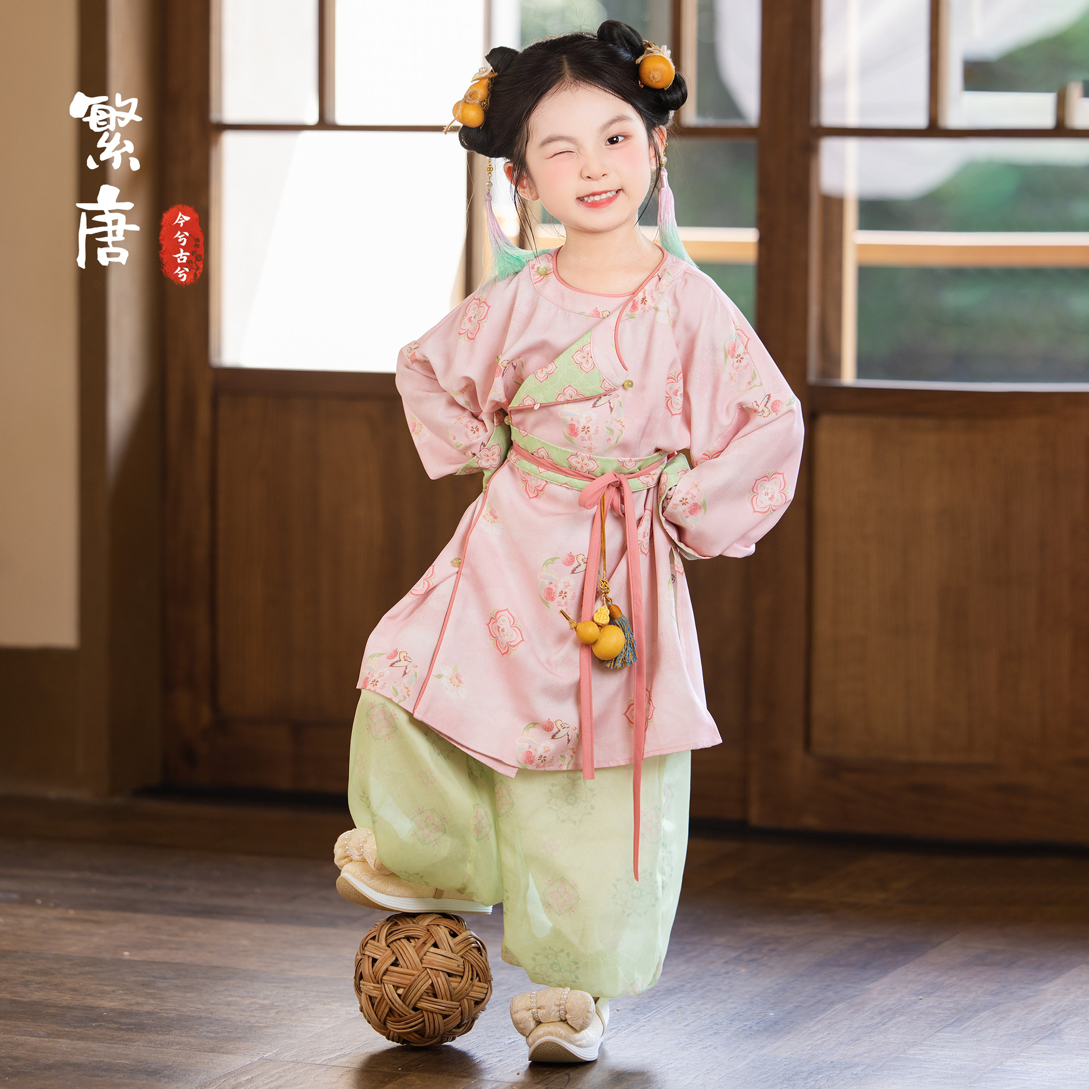 今兮古兮儿童汉服改良圆领袍套装