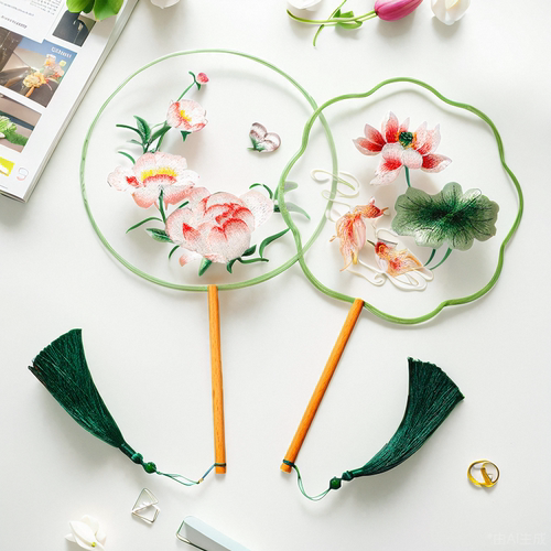 喜佳缘刺绣是绢布木款式多样团扇