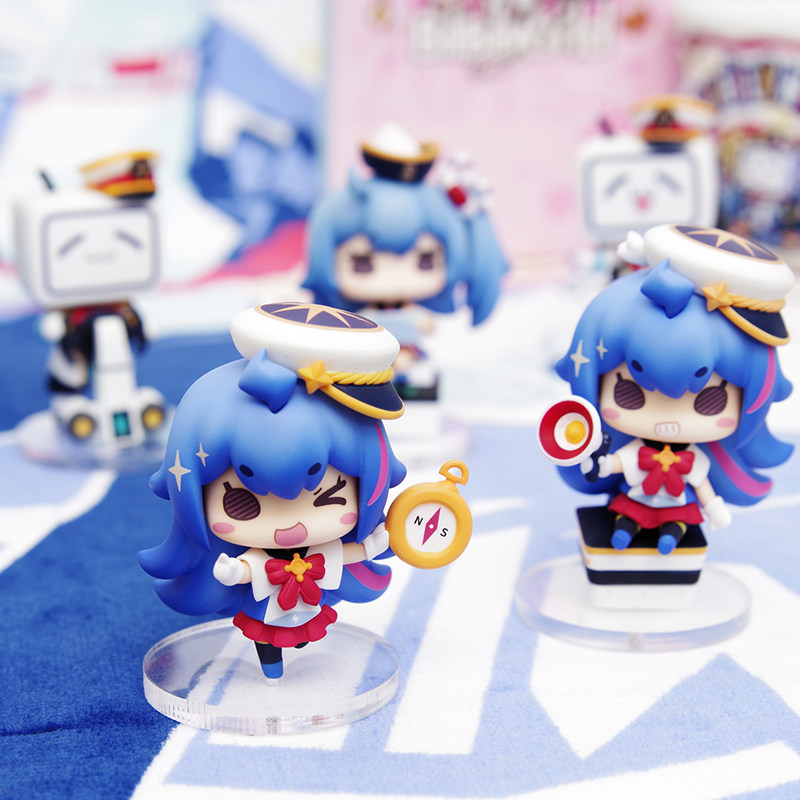 bilibili哔哩哔哩bw纪念盒蛋盲盒2233小电视b站公仔可爱手办摆件