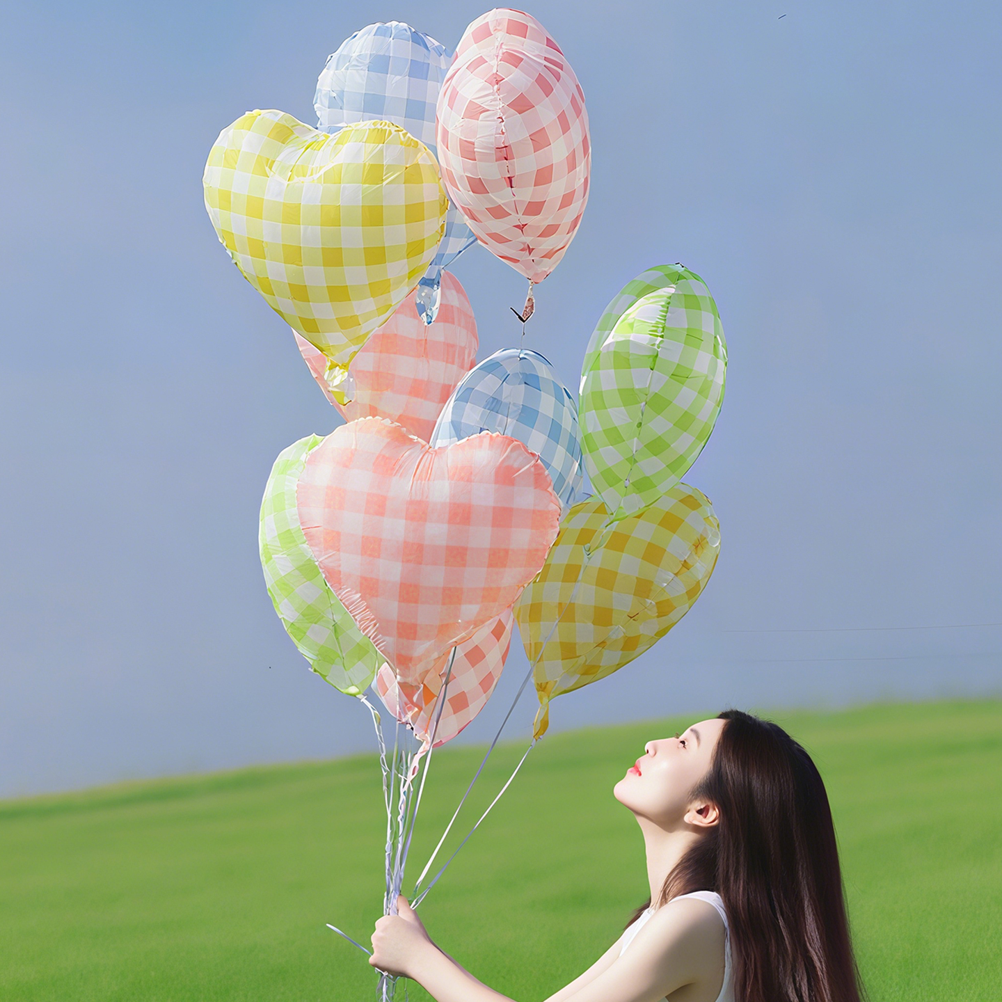 格子爱心气球宝宝生日布置简约