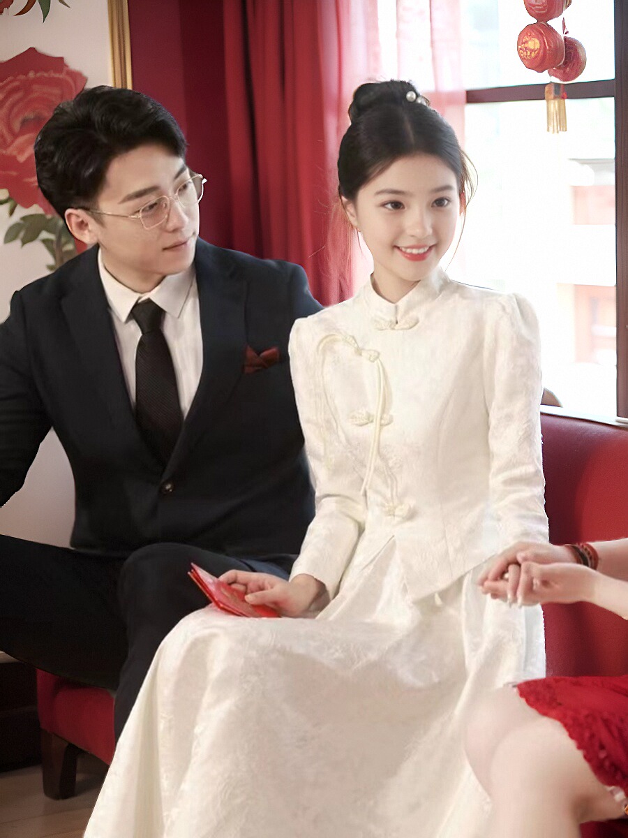 领证登记小白裙平时可穿