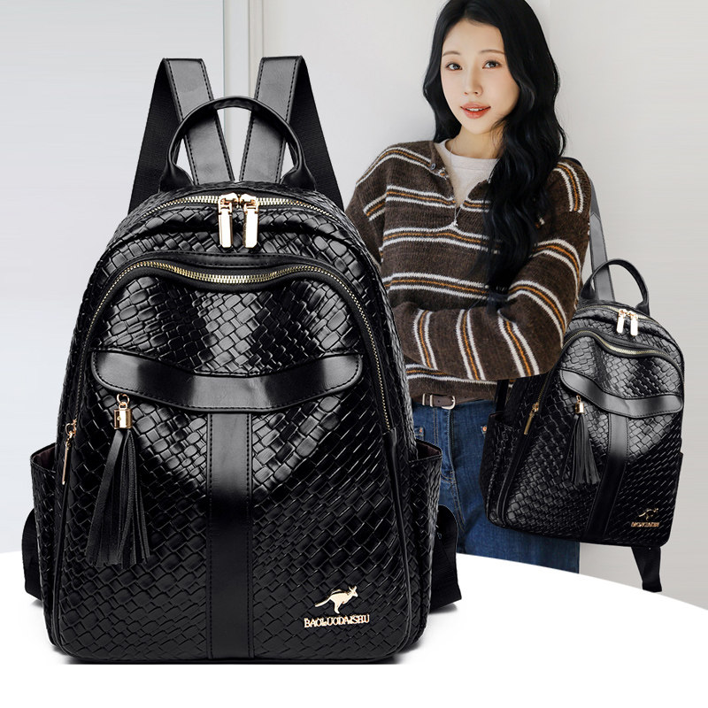 袋鼠双肩包女士皮包2026新款时尚大容量轻便旅游中年软皮妈妈背包