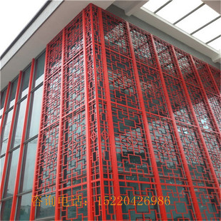 旧街道改造铝合金木纹窗花格子防盗窗型材方管切割焊接式复古格栅