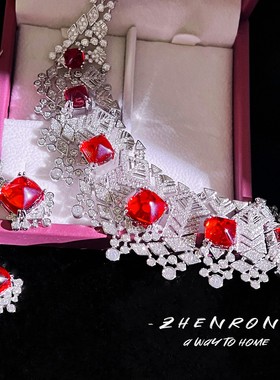 奢华满钻鸽血红糖塔吊坠项链新