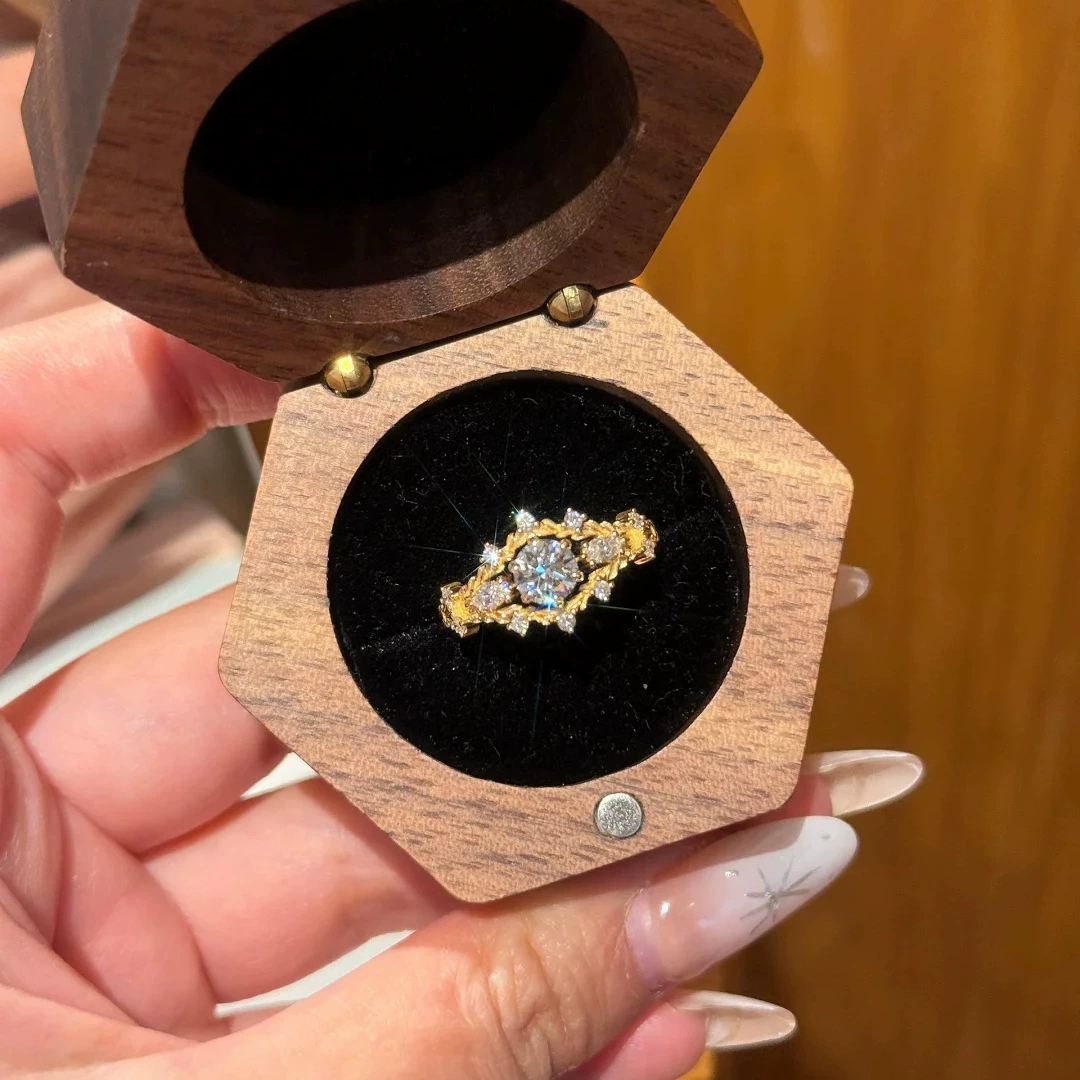 Young中古vintage枝叶缠绕镀金戒指女小众万缕藤蔓手饰锆石钻戒女