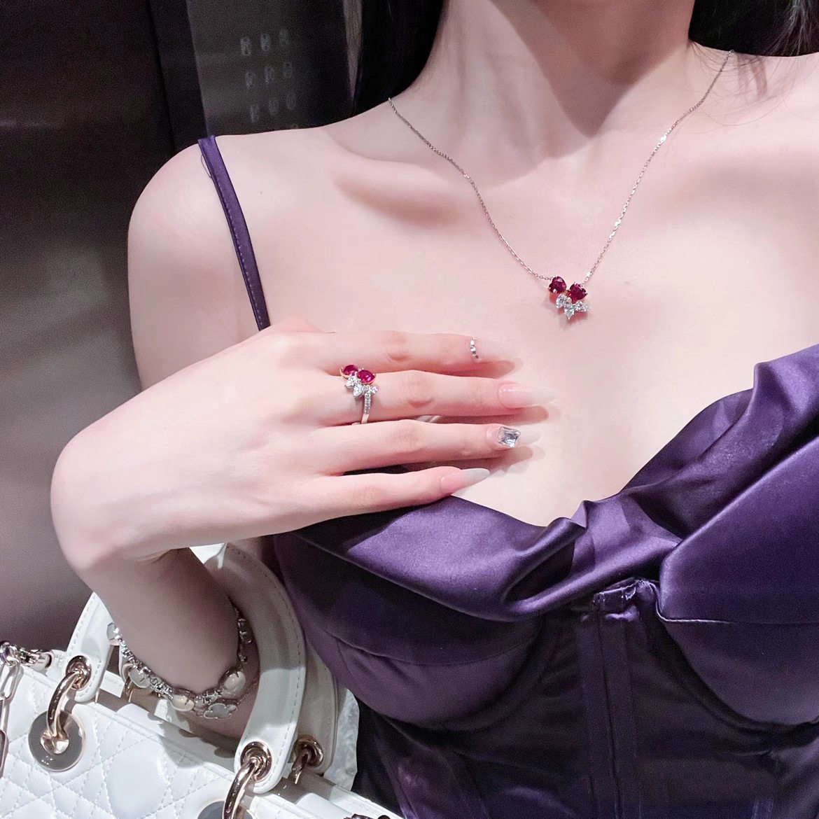 Young花珊珊同款桃心形鸽血红宝石耳钉红刚玉戒指爱心项链套装女