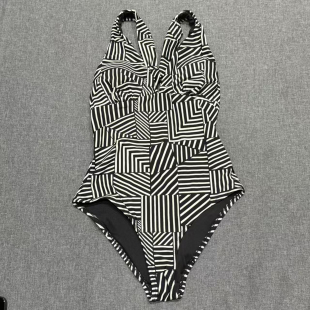 出口欧美女成人V领菱形条纹大露背后背交叉简约三角裤连体游泳衣
