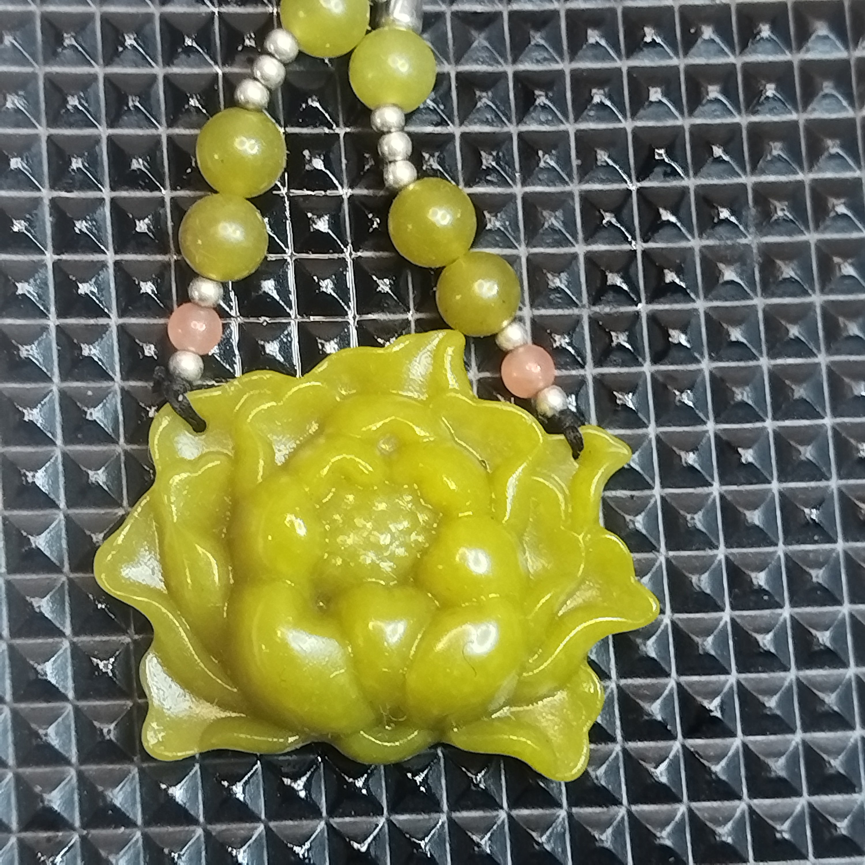 天然岫玉牡丹花玉吊坠花开富贵岫玉男女款挂件项链吊坠创意编绳