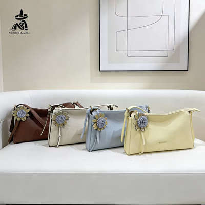 稻草人女包2026春新款专柜正品品牌花朵挂件腋下包专柜正品枕头包