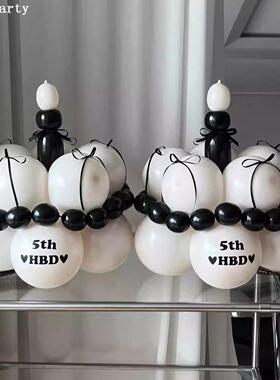 奶油色生日花束蛋糕气球男孩生日百天氛围布置派对装饰拍照道具