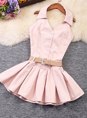 实拍女装挂脖露背单排扣无袖百褶裙名媛风系腰带修身收腰连衣裙粉