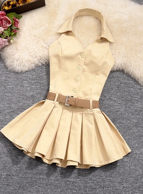 实拍夏季女装性感挂脖露背单排扣无袖百褶裙系腰带修身收腰连衣裙