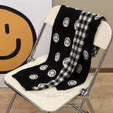 B218-WJ26-P28围巾男女同款冬季新款2022拼色黑白配色格子笑脸花，围巾，电商B218