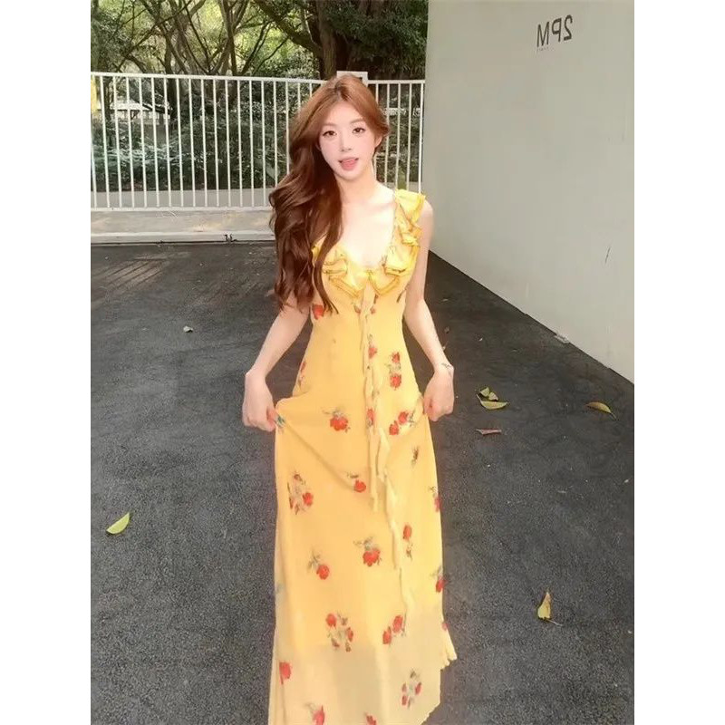 法式V领黄色碎花吊带连衣裙子女夏季气质收腰显瘦多巴胺甜美长裙