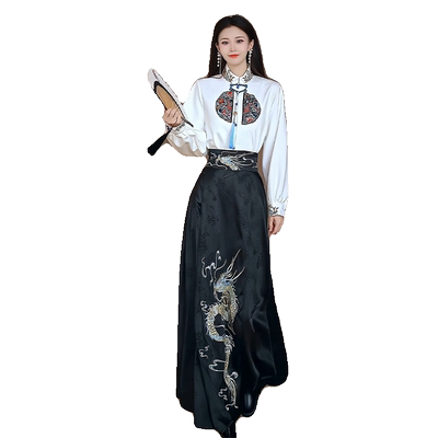 芙娜妮花好月圆刺绣上衣女
