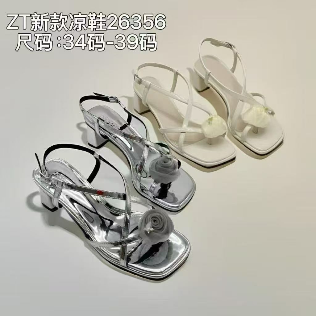 专柜正品法式交叉绑带凉鞋夏季新款粗高跟鞋花朵银色罗马鞋26356