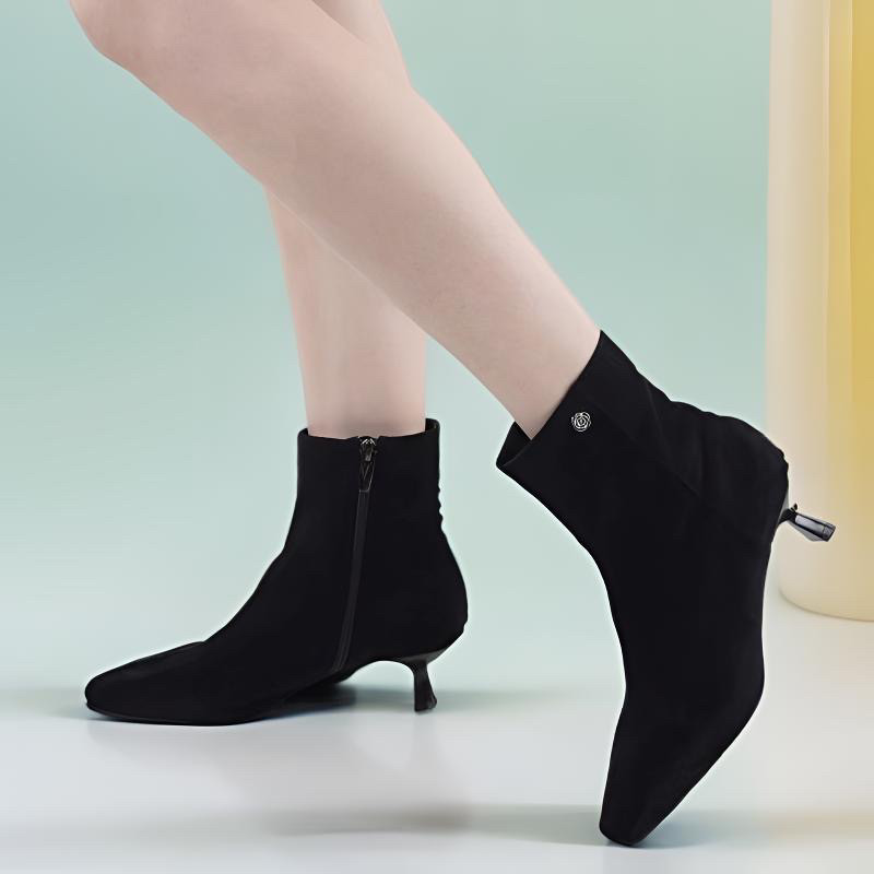 欧洲站细跟圆头短靴女士秋冬新款瘦瘦靴侧拉链高跟加绒黑色26C922
