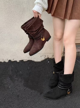 绒面平跟尖头堆堆靴中筒马丁靴女新款西部靴春秋单靴瘦瘦靴26322