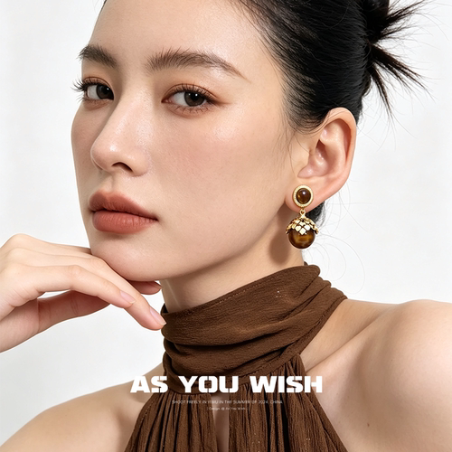 复古轻奢鳞片虎眼石圆球耳钉
