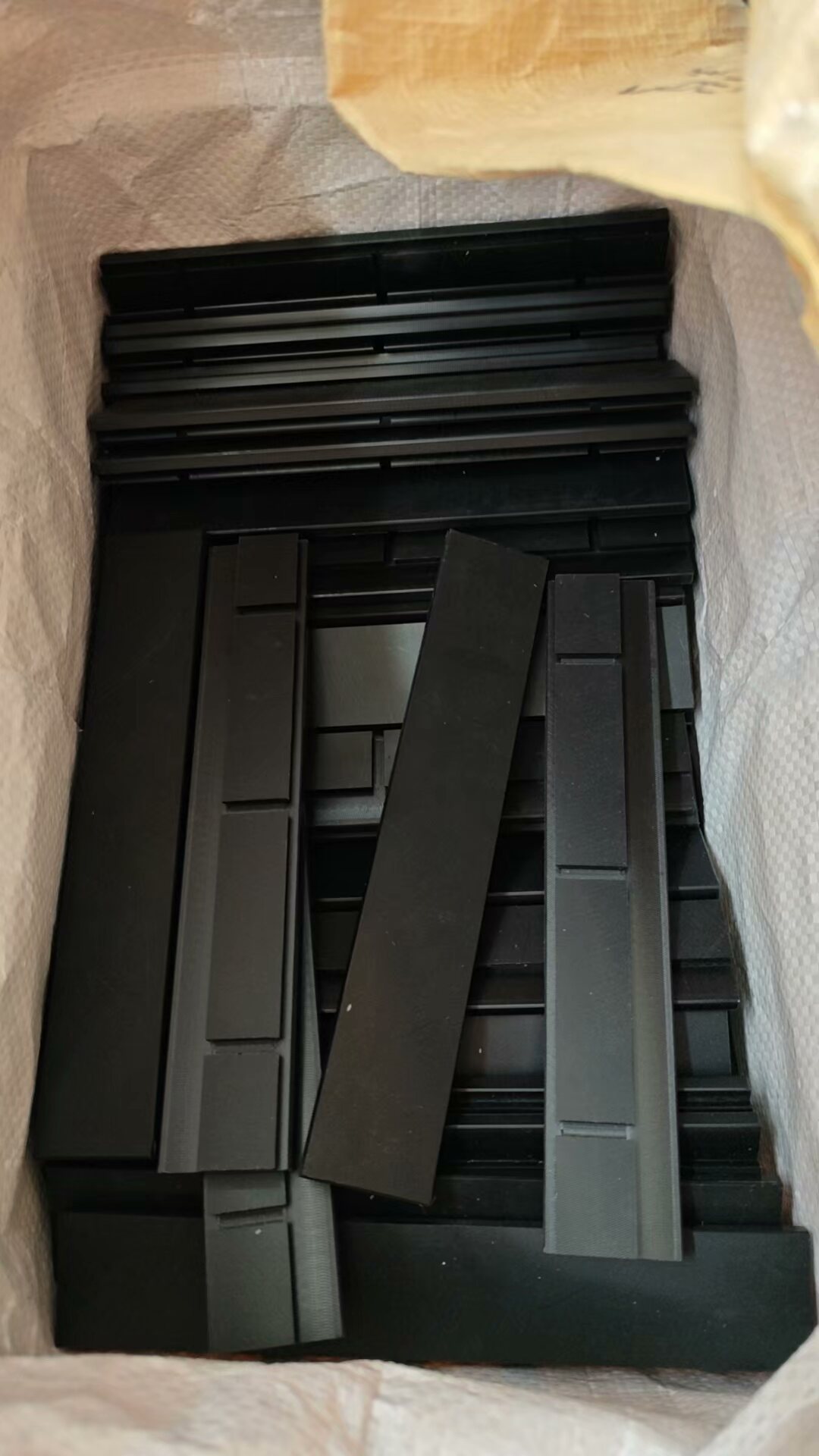 阿特拉斯安百拓零配件凿岩钻机滑块尼龙耐磨条高分子耐磨条定制