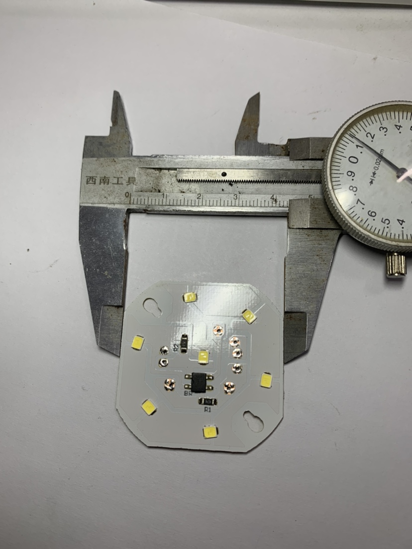 灯板库存研究价，拍一发10片